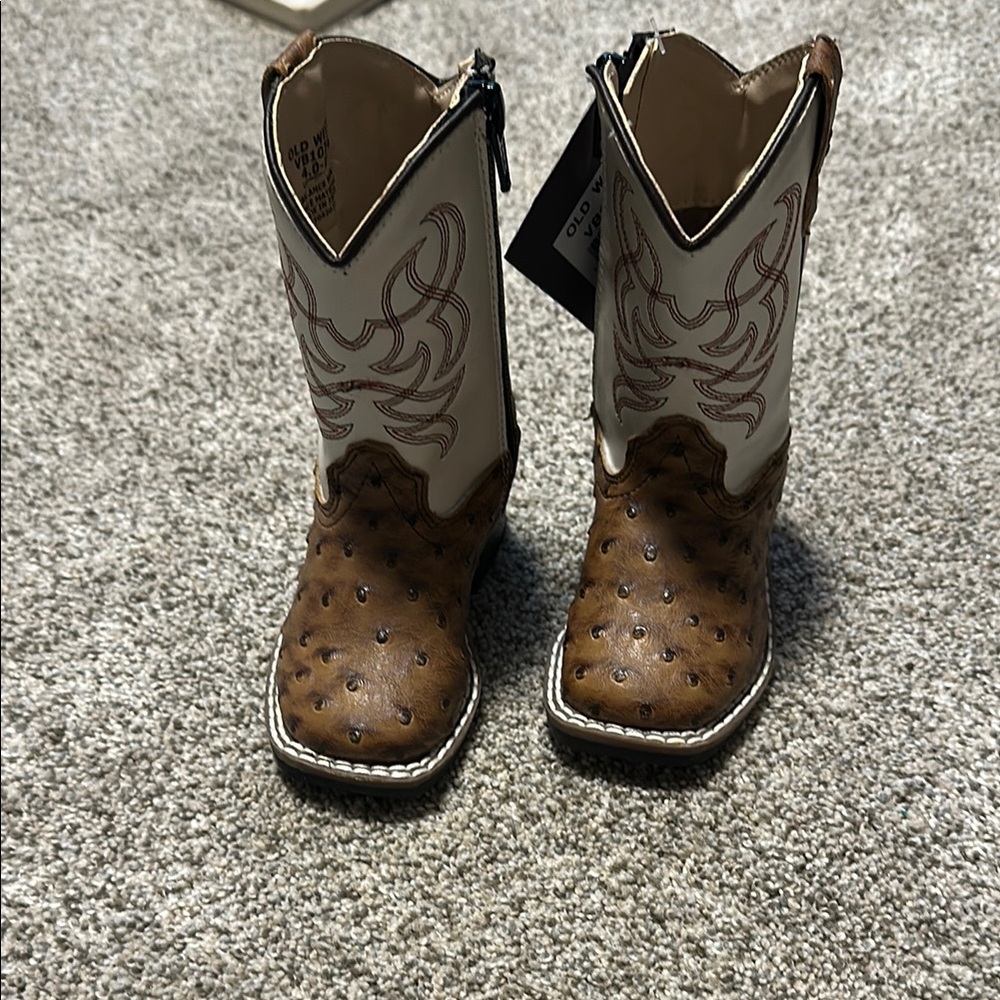 Old West NWT Cowboy Boots size 4
